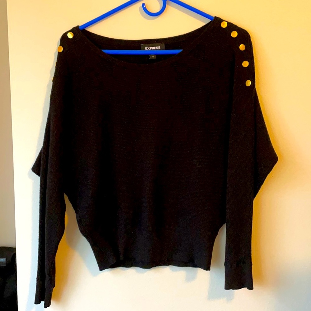 Black express sweater with gold buttons